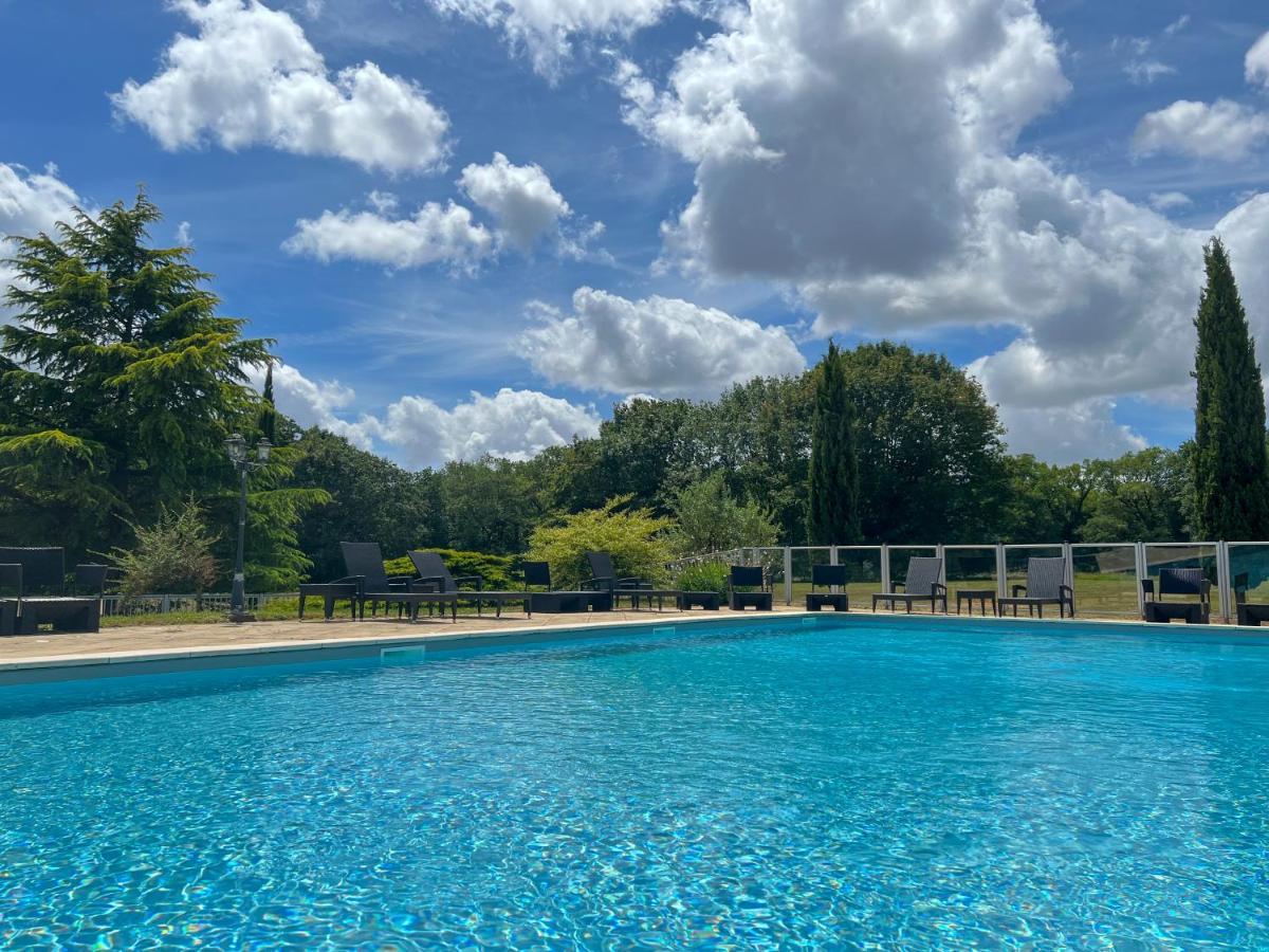 Best Western Le Bois De La Marche Liguge Exterior photo