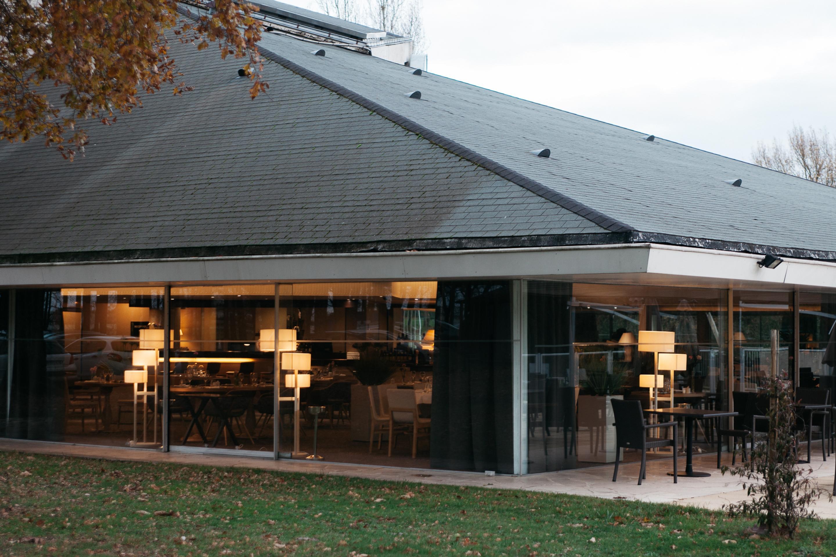 Best Western Le Bois De La Marche Liguge Exterior photo